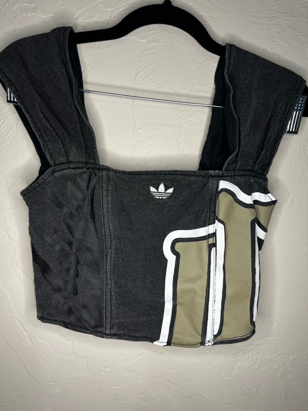 Adidas‎ Original GFX Coursage Gray Bustier Square Neck Streetwear Crop Top - Picture 4 of 10